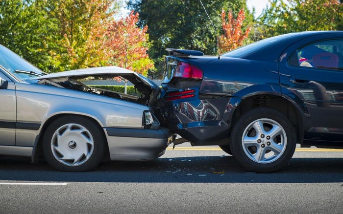 Tips Mengetahui Ciri-Ciri Mobil Bekas Kecelakaan